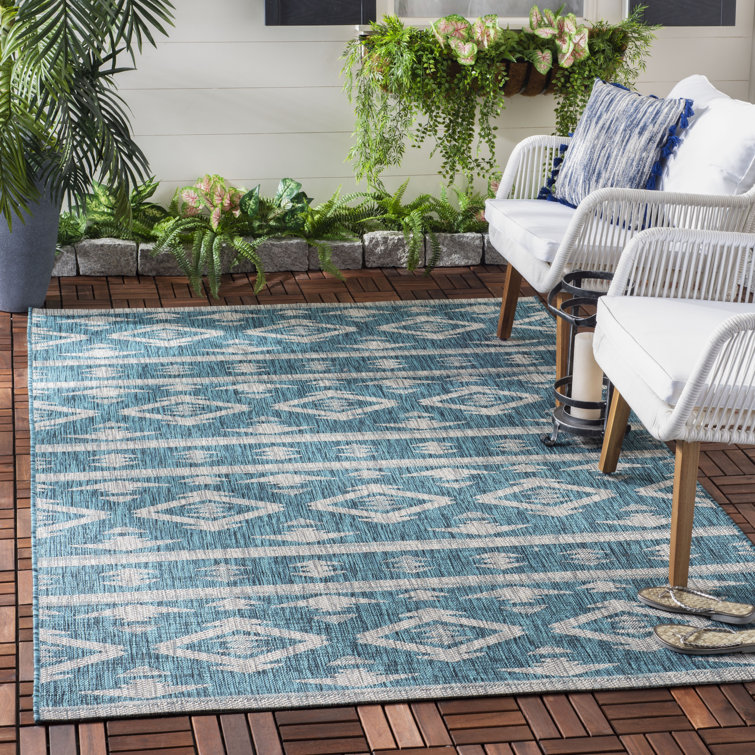 Amarien Southwestern Indoor/Outdoor Area Rug