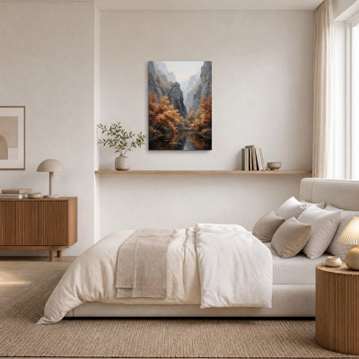 Arbres d'automne se reflétant dans une rivière de canyon brumeux - Tableau sur toile
