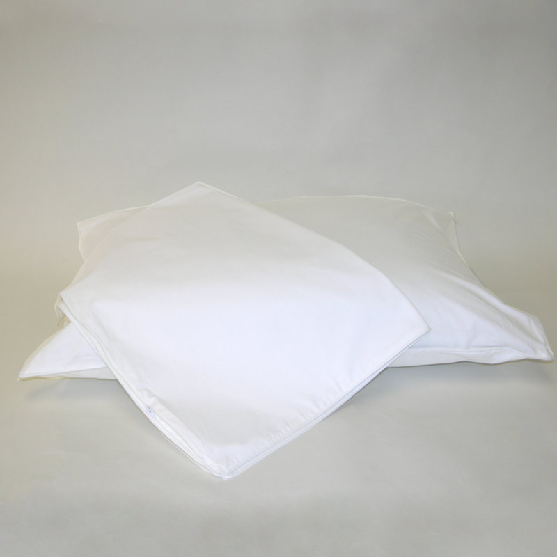 White Hypoallergenic Polyester Standard Pillow Protector Set