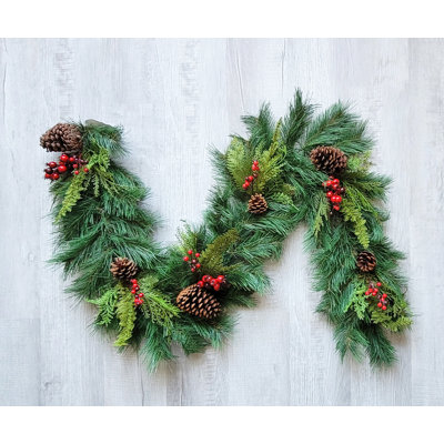 Guirlande 6 'Christmas Red Berry Cedar Pinecone