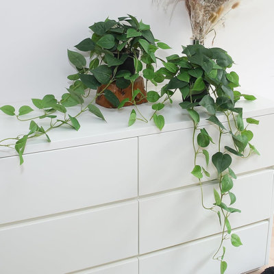 Ensemble de 2 plantes suspendues avec pots, fausses vignes de lierre artificielles pour la salle de bain et le décor intérieur