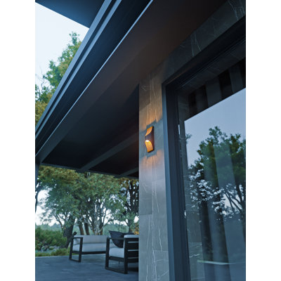 Eliso Aluminum LED Wall Light