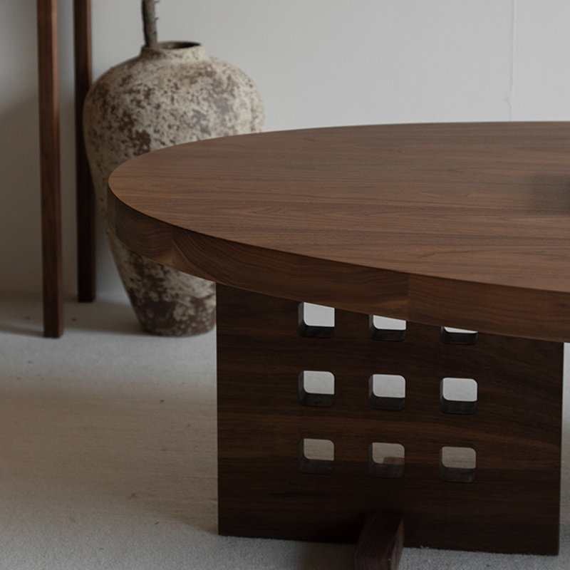 Round solid wood coffee table, Walnut