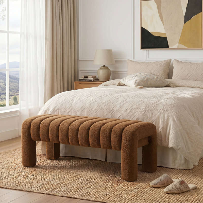 Banc rembourré sans dossier Oyan, Bouclette brune, H 17 po x l 43,3 po x P 17,3 po