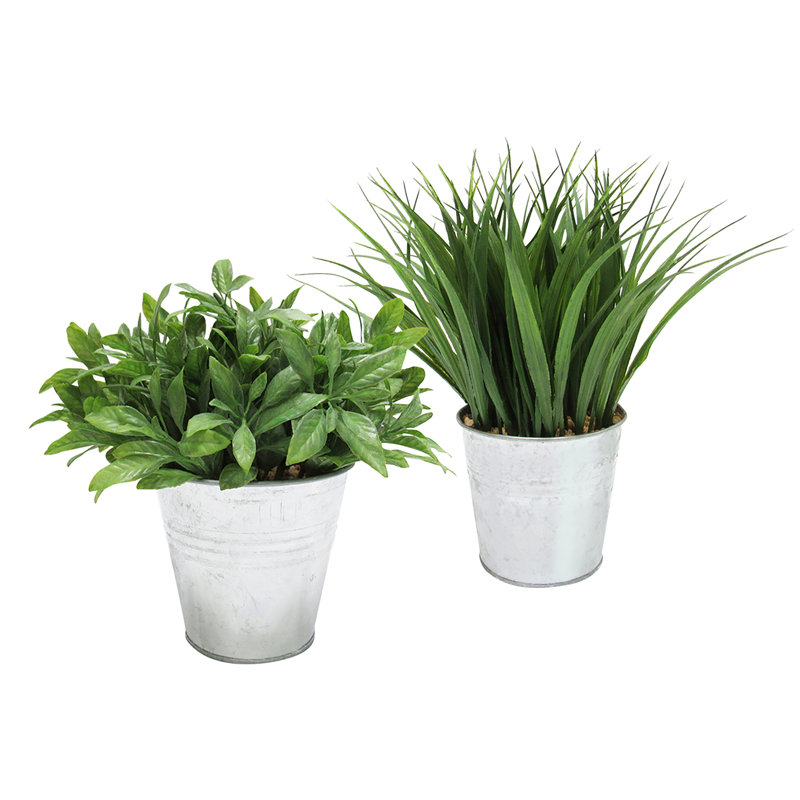 Herbe artificielle en pot en métal