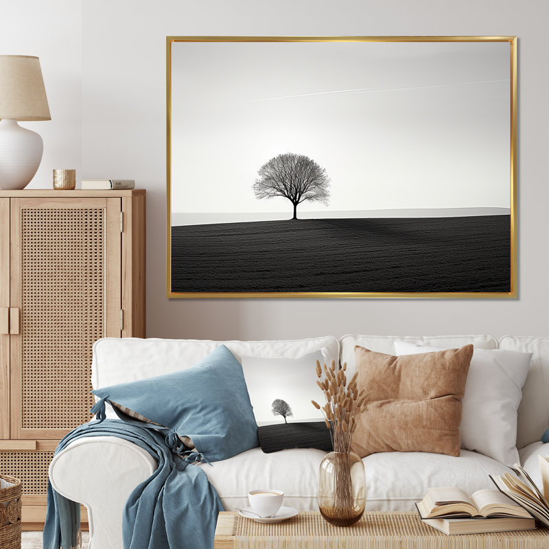 «Balck and White Solitude Tree I», reproduction sur toile, Cadre flottant doré, H 30 po x l 40 po x P 1,5 po