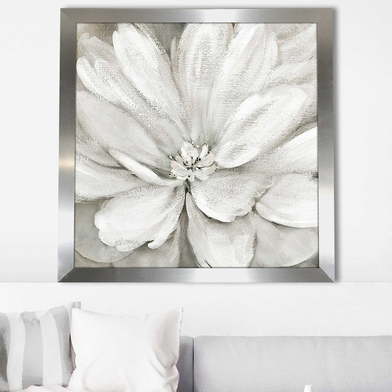 «Simply Soft (Square)» par Carol Robinson, reproduction, Encadrement argenté, H 37,5 po x l 37,5 po x P 1 po