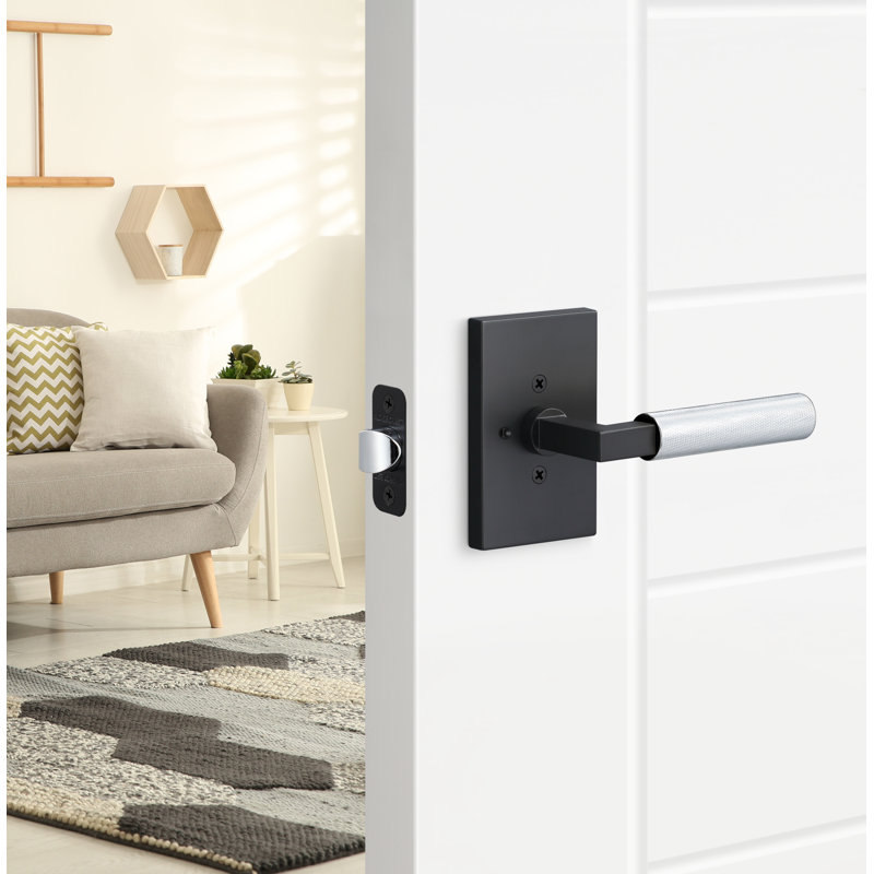 Levanto Privacy Rosette, Knurled Grip, Polished Chrome, Flat Black