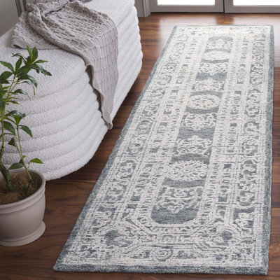 Lupo 6' Area Rug