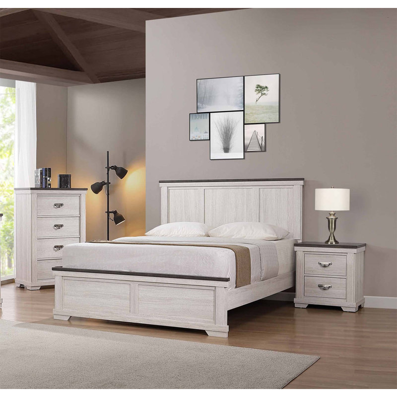 Commode à quatre tiroirs de style campagnard avec finition rustique, bois massif durable pour le rangement et l'élégance de la chambre à coucher