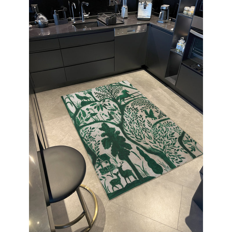 Tapis décoratif à motif vert forêt, cerf et loup, Rectangle 3 pi 3 po x 6 pi 6 po