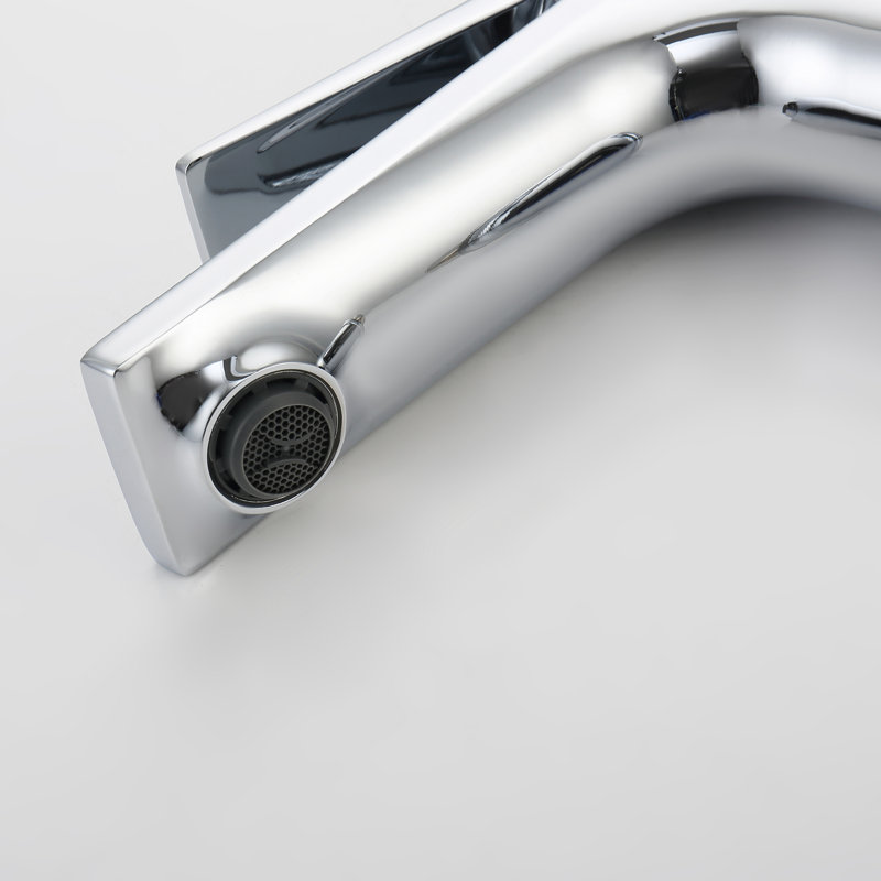 Robinet de salle de bain chromé à un trou, robinet de meuble-lavabo avec deux tuyaux de 9/16 po, Chrome chrome