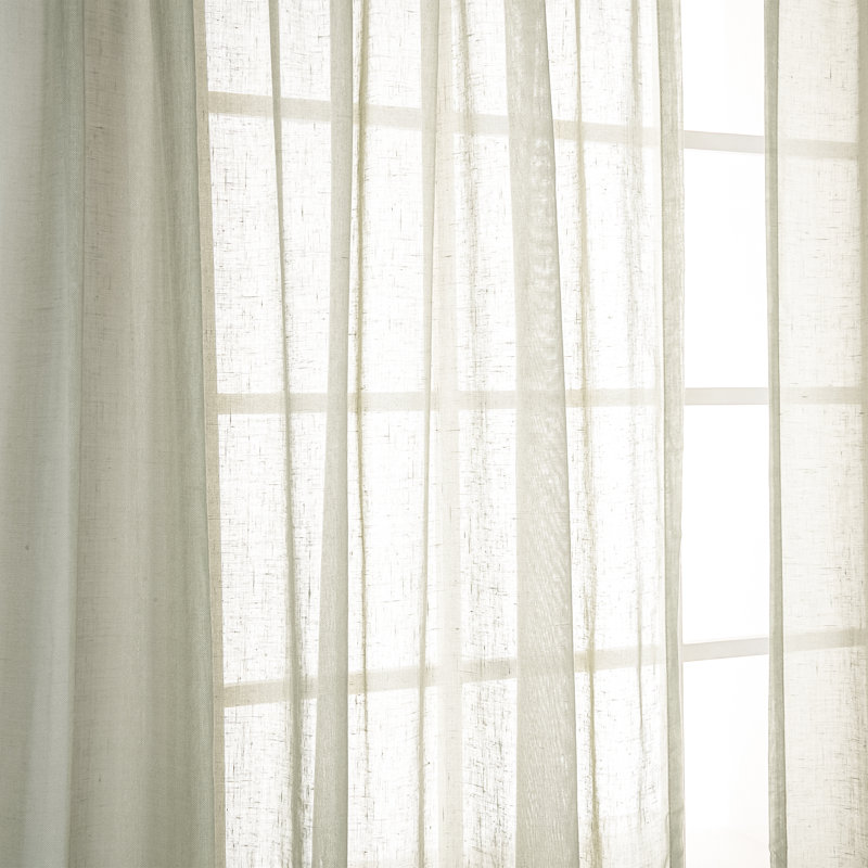 Paire de rideaux semi-transparents avec passants Elyse One Allium Way®, Reseda, L 52 po x L 96 po