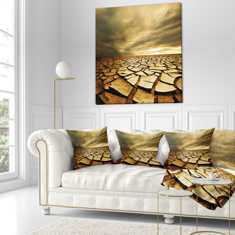 Coussin décoratif imprimé à l’abri de la sécheresse avec nuages sombres paysager africain, 18 po x 18 po, Coussin décoratif