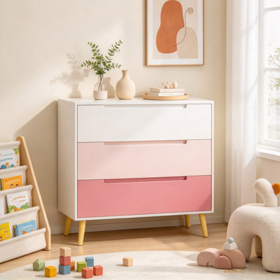 Commode à trois tiroirs