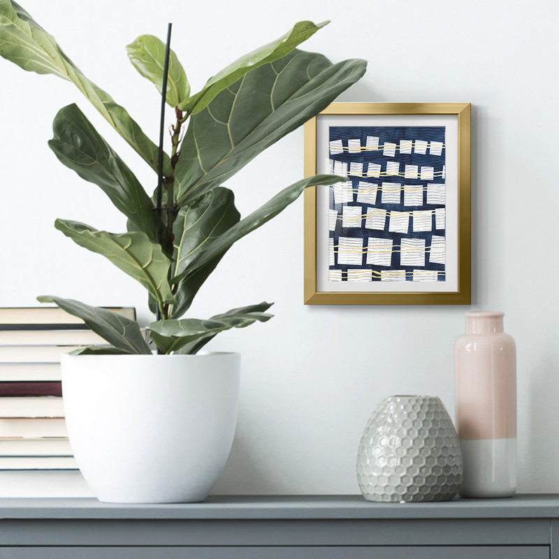 «Interconnected Shapes I», reproduction encadrée, Blanc, Papier avec cadre doré