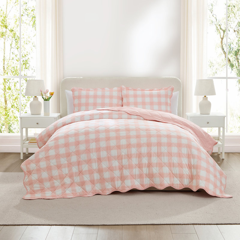 Hallmark Checkered Bliss 3-Piece Scalloped Quilt Set, King Quilt + 2 King Shams, Pink