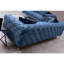 Canapé 3 places moderne avec structure en bois de hêtre et pieds en métal chromé, revêtement en polyester bleu | 93,3 po x 28,7 po x 35,4 po | Comprend 4 coussins amovibles, un coussin de siège épais de 15 cm, une conception portable, parfait pour les salons glamour et les hôtels-839179362