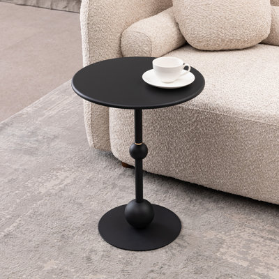 Versatile Metal Vintage-style End Table For Indoor And Outdoor Use