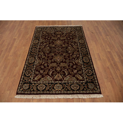 Tapis oriental sophistiqué Agra 4 x 6 avec motifs floraux détaillés