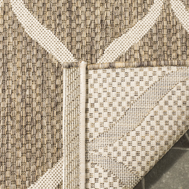 Coroghon Performance Geometric Indoor/Outdoor Area Rug, Rectangle 5'3" x 7'7"