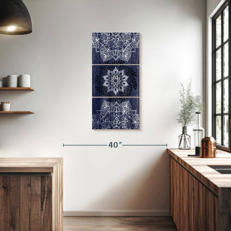 Mandalas sur fond bleu rustique, H 38 po x l 18 po