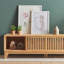 Un meuble télé au design en bois-313146033