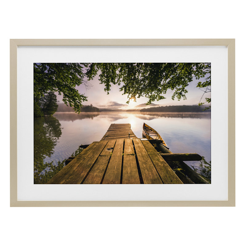 «Misty Morning Light on Lake», reproduction d'art sous verre encadrée par Jonathan Zaha, H 14 po x l 20 po