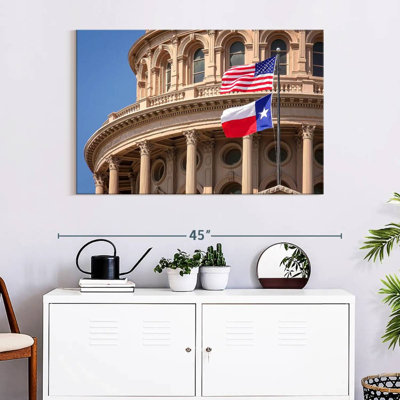 Drapeaux de Nicci au Texas Capitol