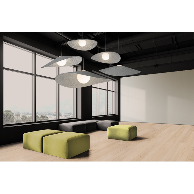 Luminaire suspendu en feutre Bola, H 113,6 po x l 24 po x P 24 po
