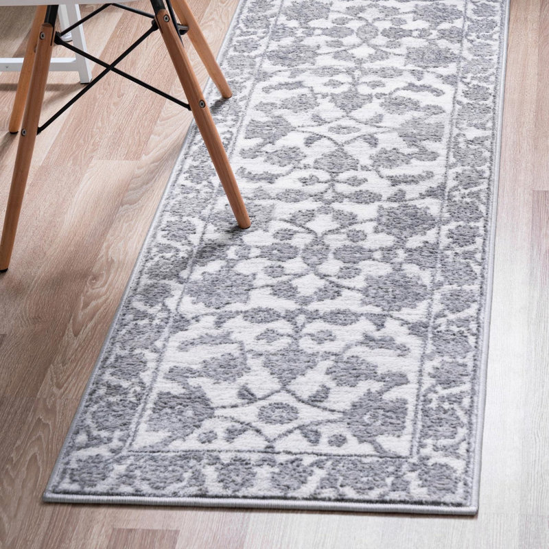 Musselman Rug, Runner 2' x 5'3", White Gray
