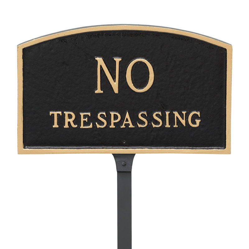 Panneau de jardin «No Trespassing», H 5,5 po x l 9 po x P 0,25 po, Noir / or