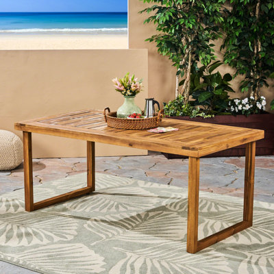 Table de salle à manger en bois 69 po Natural Natural Finish pour un festin mémorable avec une finition idéale