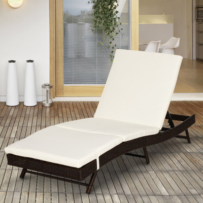 Confortable chaise longue près de la piscine, 5 positions réglables et coussins, chaise de patio extérieure en PE, 78,75 po x 28 po 35 po, chaise longue, chaise de piscine avec coussin, café, pour bronzer