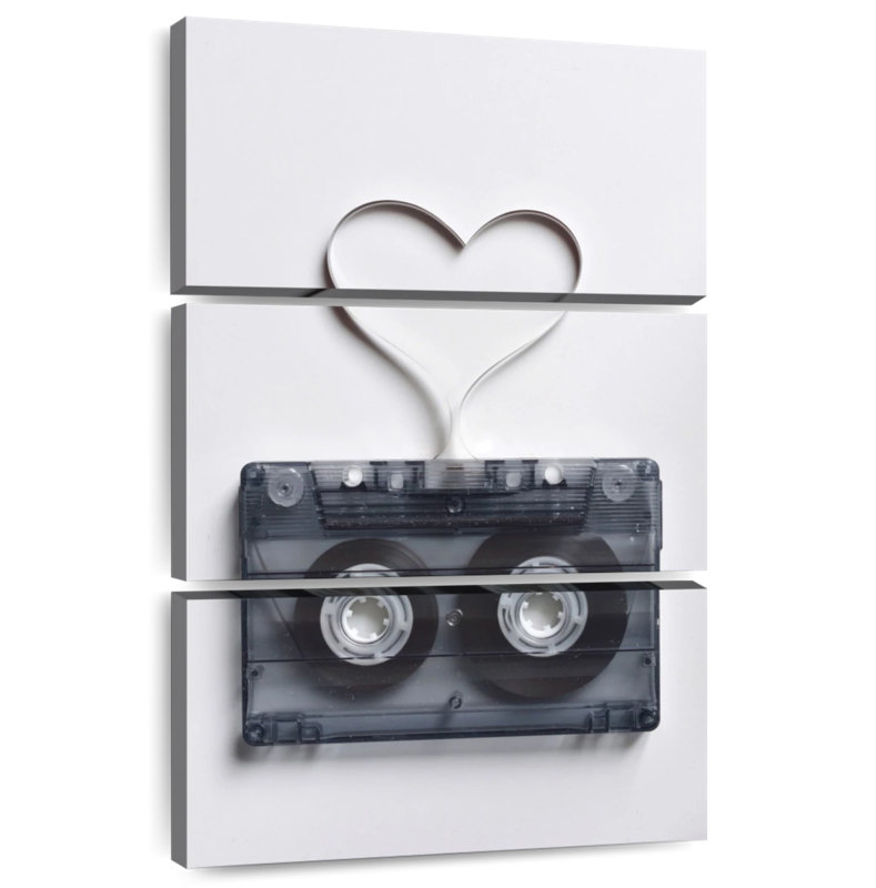 Abarca Mixtape Film Heart, 32'' H x 20'' W