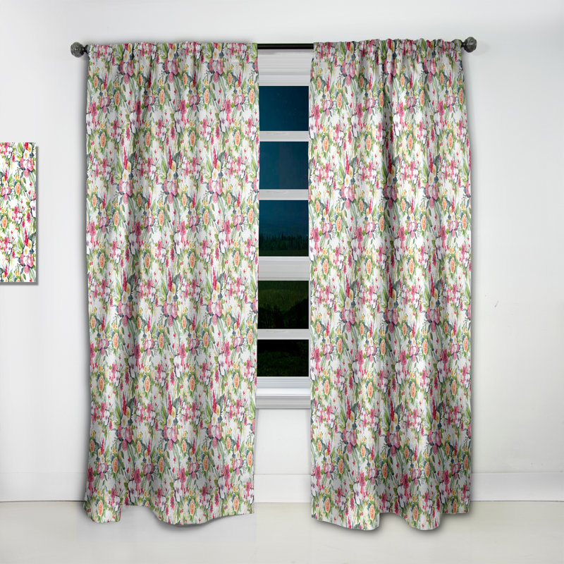 Motif transparent de roses rouges sur fond blanc - Rideau simple occultant à motif floral, L 52 po x L 84 po