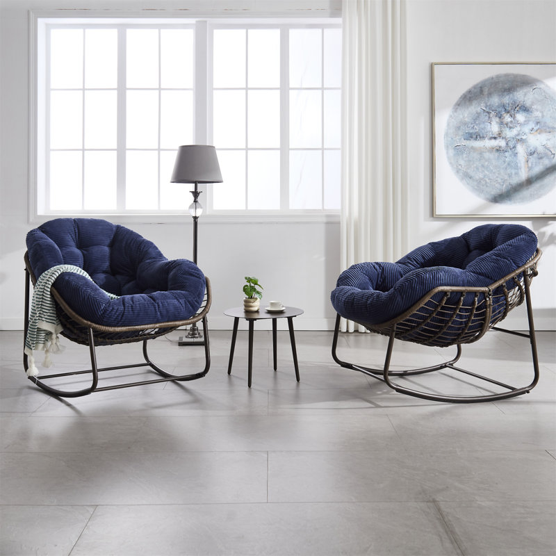 Chaise berçante d'extérieur (excluant la table), Marine