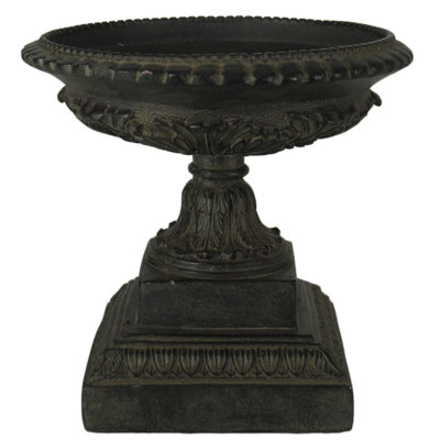Decorative Urns & Jars