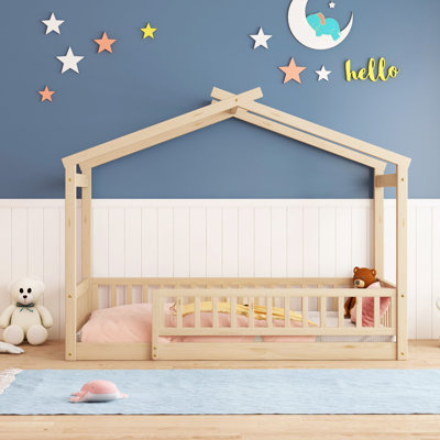 Twin Size ' Bed With Fence - Natural Wood & Sleeping Area 'S House Comfortable Playful Design