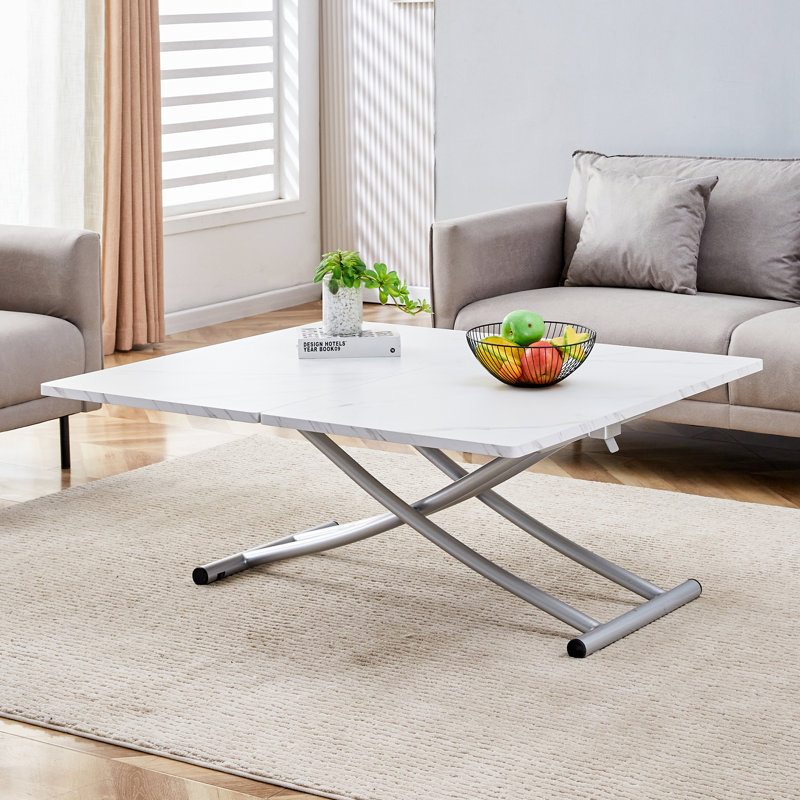 Table basse Vesta multifonctionnelle à plateau relevable en faux marbre, table de salle à manger réglable en hauteur avec roulettes dissimulées et plateau pliable