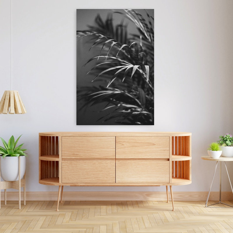 Art contemporain plante noire, H 48 po x l 32 po