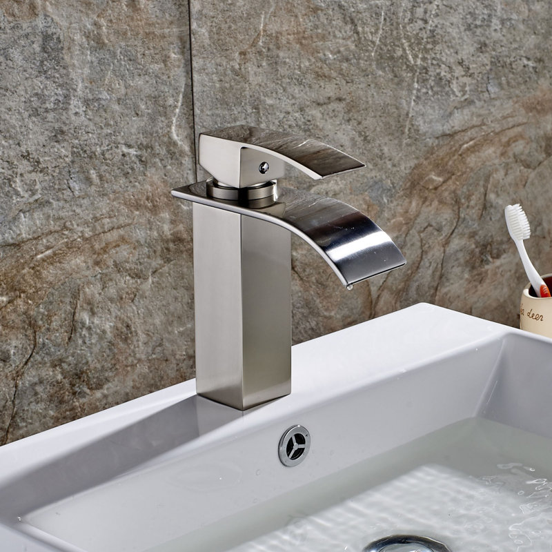 Single-Hole Single-handle Bathroom Faucet with Drain Assembly, Brushed Nickel