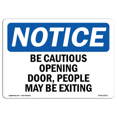 Panneau «Be be cautious»