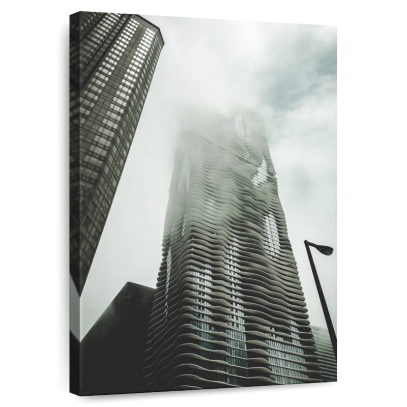 Lilie Chicago Skyscraper, 36" H x 24" W