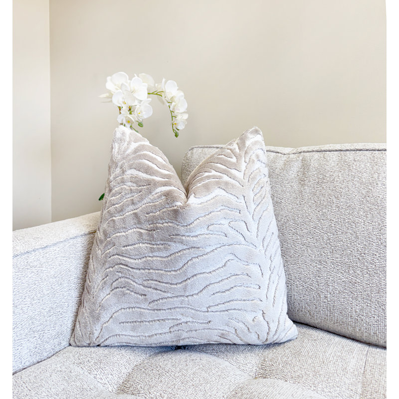 Housse de coussin en velours zébré, H 20 po x l 20 po, Blanc / imprimé animal