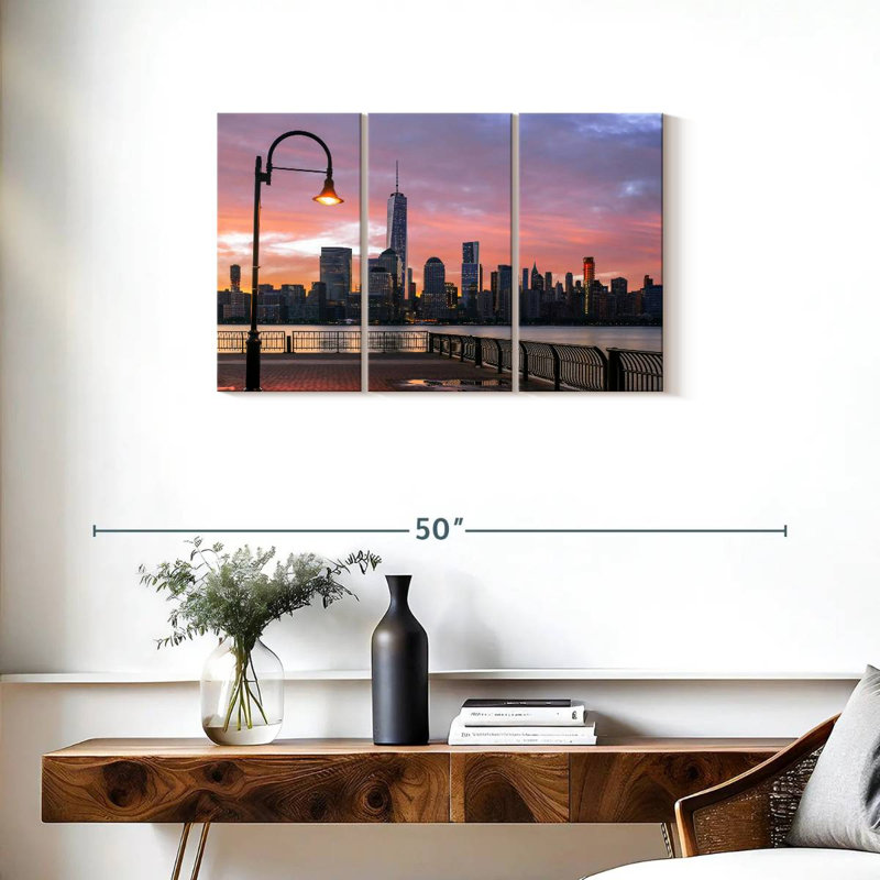 Sireci illuminé à New York, H 20 po x l 33 po