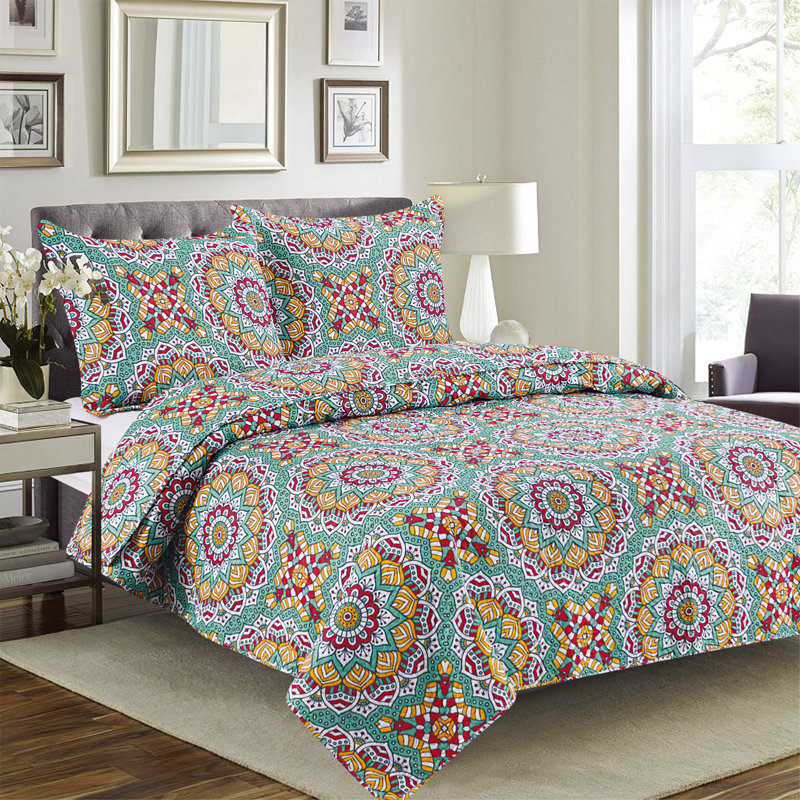 Cynthia Polyester Geometric Shapes Quilt, Queen Quilt + 2 Shams