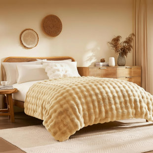 Couverture en fausse fourrure blanche neige, douce et confortable, chaude et moelleuse, lavable à la machine, idéale pour les canapés ou les lits, parfaite pour un décor de chambre à coucher luxueux.
