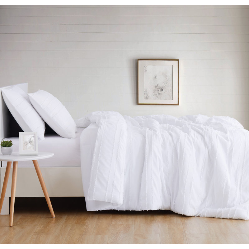 Naveen 3 Piece Duvet Cover Set, Full/Queen Duvet Cover + 2 Standard Shams, White