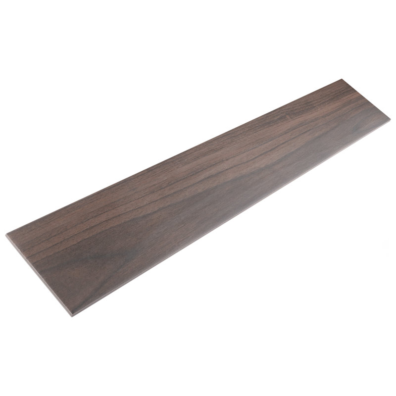 Carreau de plancher et de mur en porcelaine 6 po x 36 po Mt Royale, Noyer